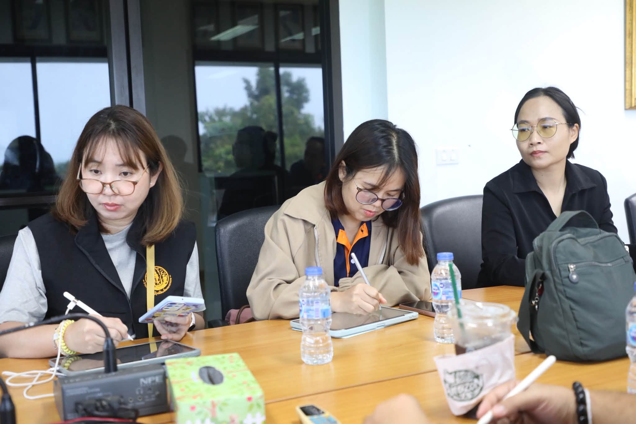title - ส.ป.ก. ประชุมเตรียมความพร้อมงานติดตาม รมช. ลงพื้นที่ตรวจราชการในพื้นที่จังหวัดภูเก็ต